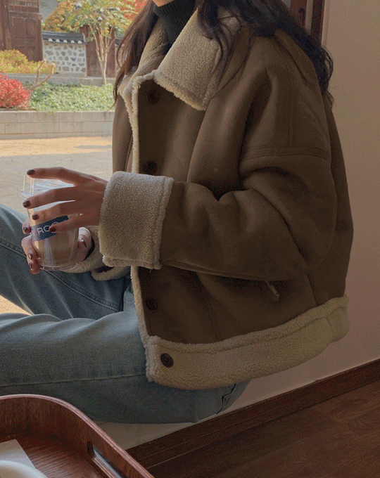 드렌느 카라 숏 무스탕 점퍼 - 2 color
